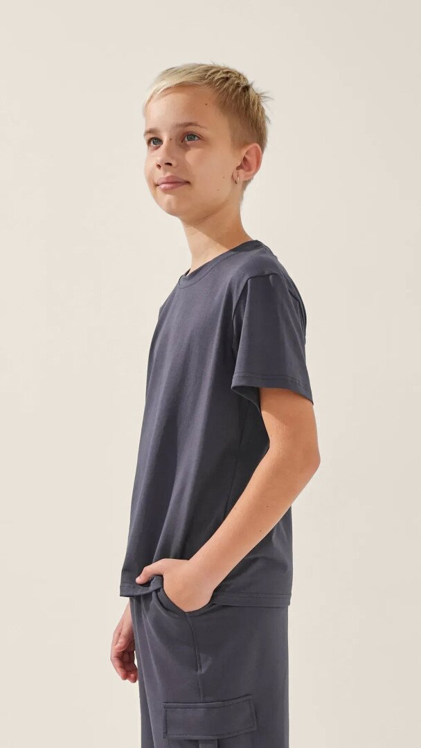 Футболка однотонна для хлопчика LAWA BBC02327 140 см Графітовий shop (2000999233050)  Фото №1