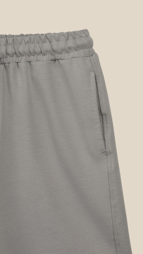 Спортивні шорти однотонні для хлопчика LAWA BBC02333 134 см Світло-сірий shop (2000999215995)  Фото №1