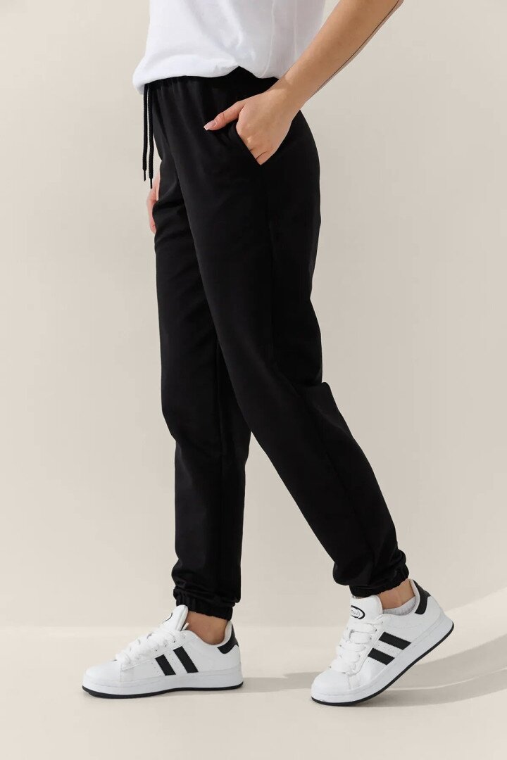 Спортивні штани джогери жіночі LAWA WBC02463 XS Чорний shop (2000990984616)  Фото №0