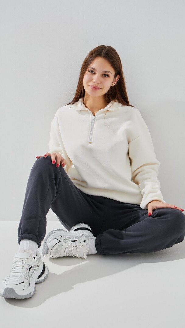 Спортивні штани джогери однотонні жіночі LAWA WBC02438 XS Графітовий shop (2000990850225)  Фото №1