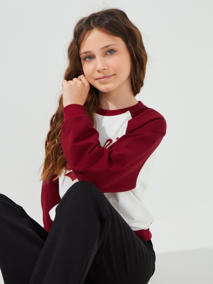Світшот з принтом для дівчинки LAWA P-GB02348 128 см Молочно-бордовий shop (2000999565281)  Фото №1