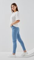 Джинси Slim Fit жіночі LAWA WBC02413 34 Світло-синій shop (2000999394256)  Фото №1