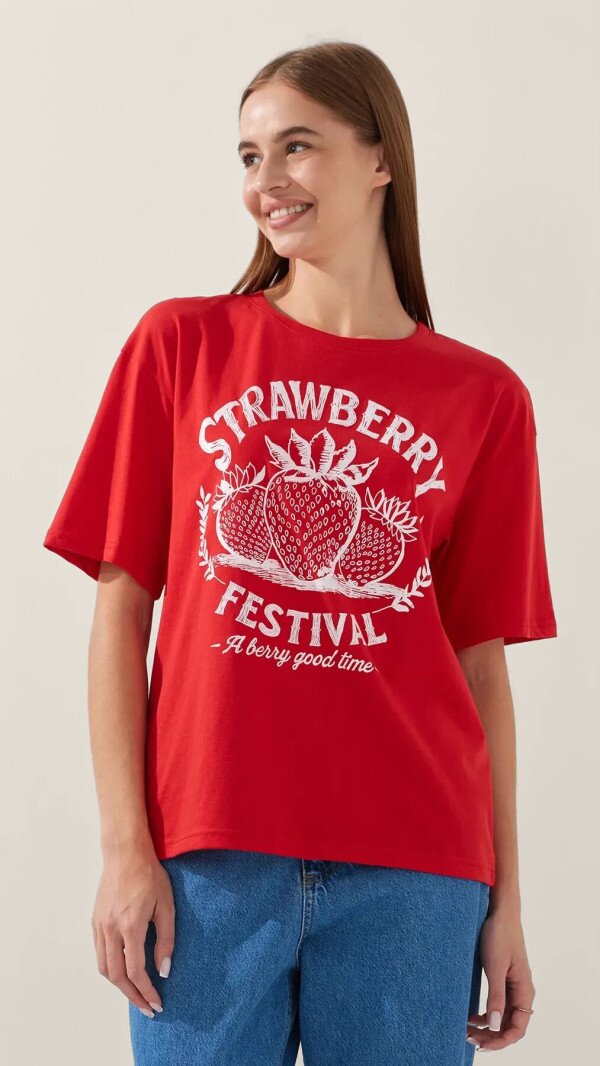 Футболка з принтом Strawberry жіноча  LAWA P-WB02392 XS Червоний shop (2000999215278)  Фото №1