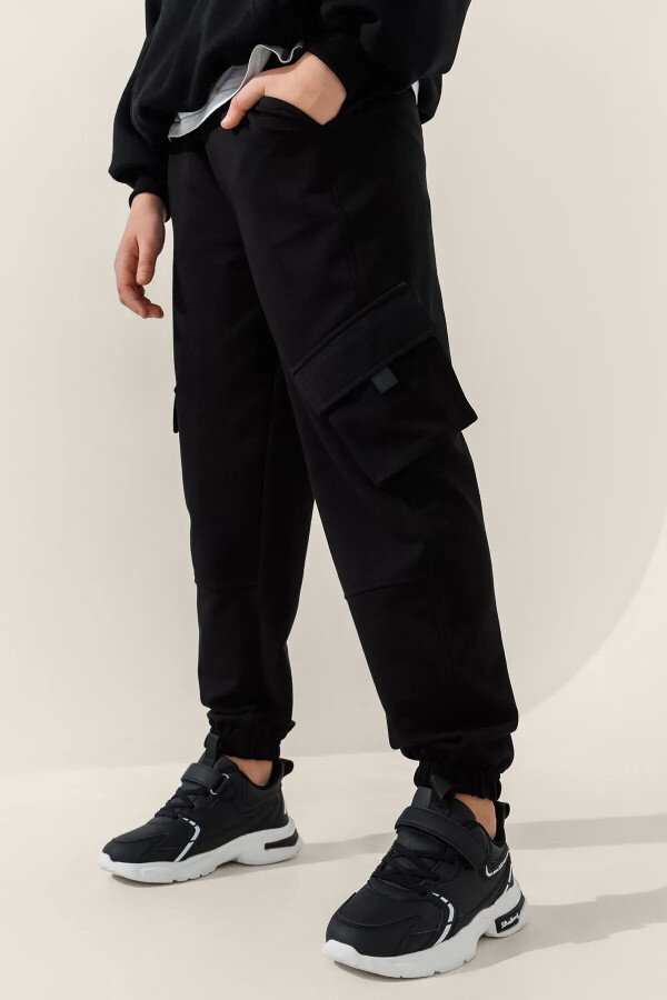 Спортивні штани однотонні для хлопчика LAWA BBC02322 164 см Чорний shop (2000999479236)  Фото №0